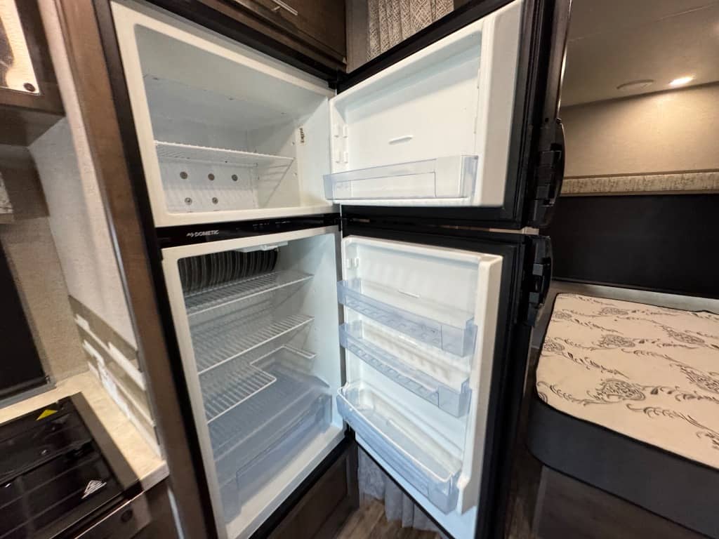 2021 Dynamax 2021 Dynamax Isata 3 - thumbnail 10