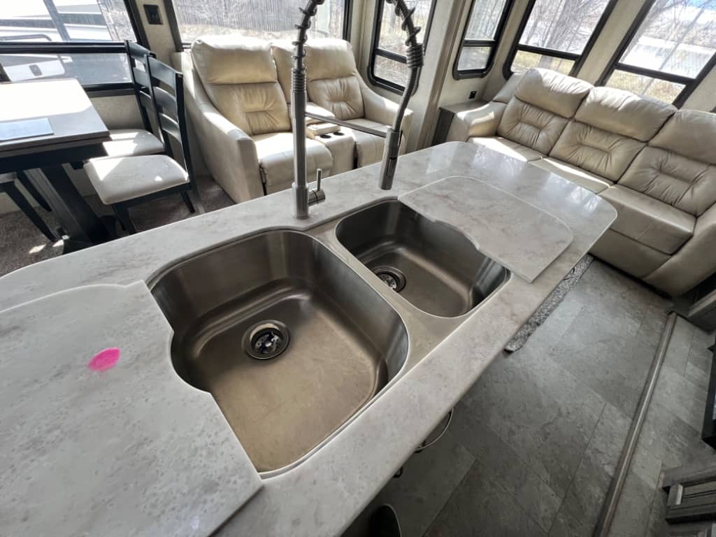 2020 Forest River 2020 Forest River Cedar Creek Cottage - thumbnail 10