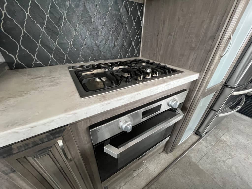 2020 Forest River 2020 Forest River Cedar Creek Cottage - thumbnail 11