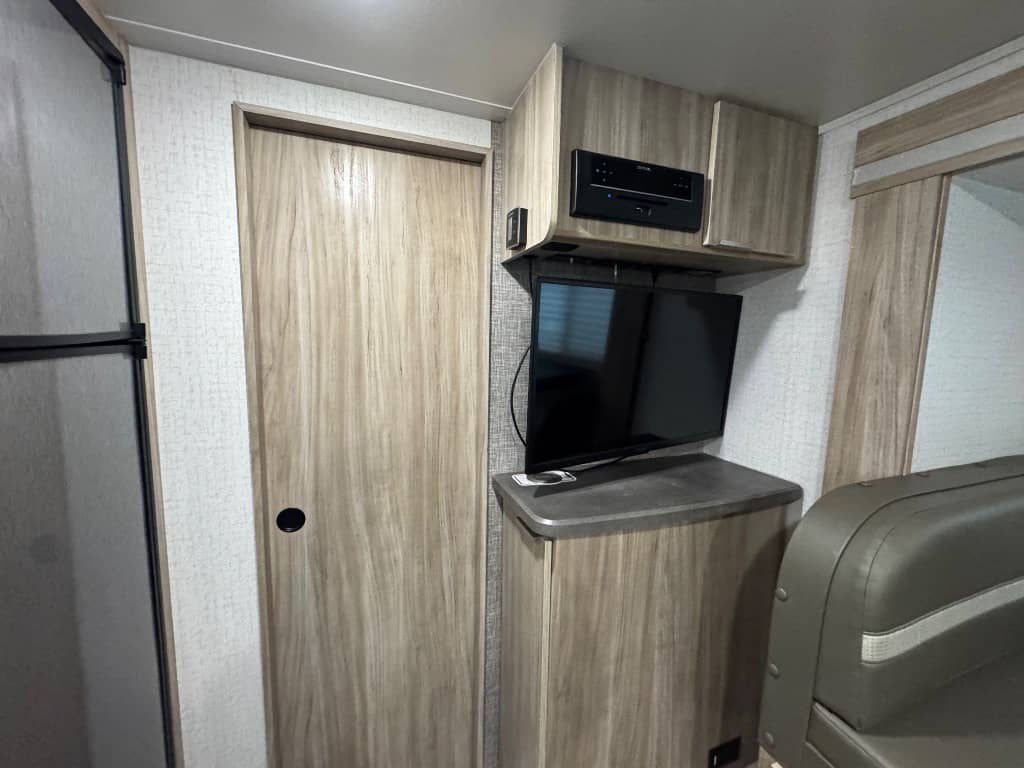 2021 Winnebago 2021 Winnebago Micro Minnie - thumbnail 12