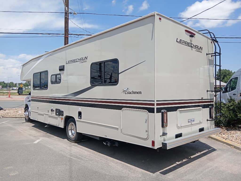 2022 Coachmen 2022 Coachmen Leprechaun - thumbnail 4