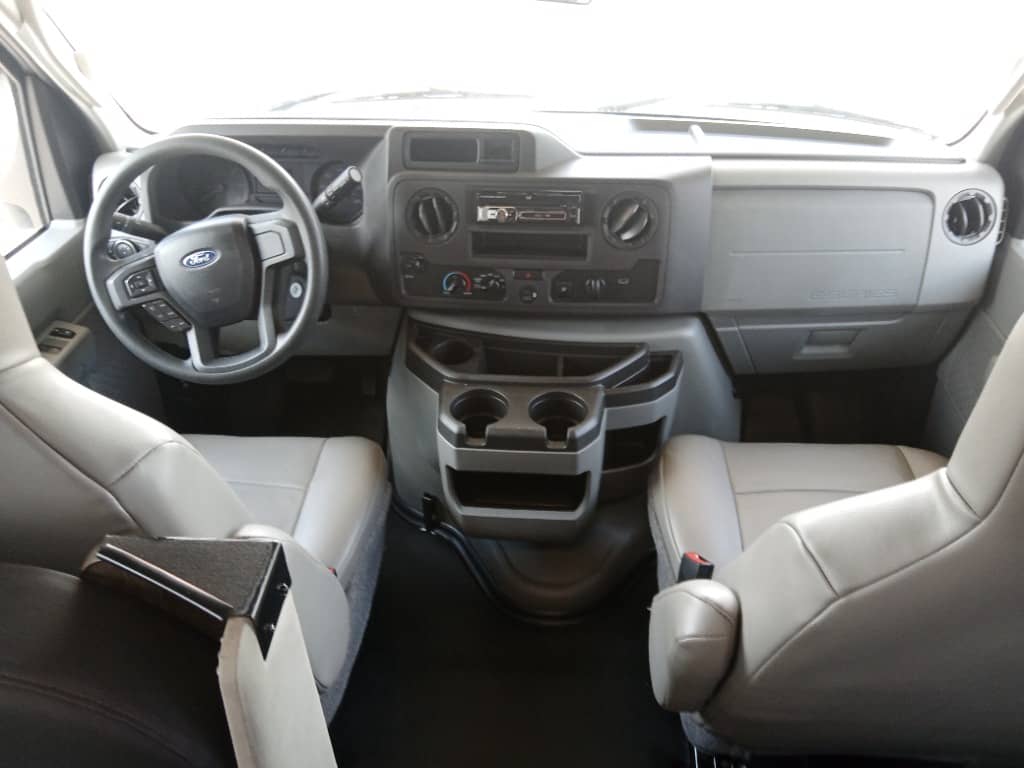 2022 Coachmen 2022 Coachmen Leprechaun - thumbnail 8