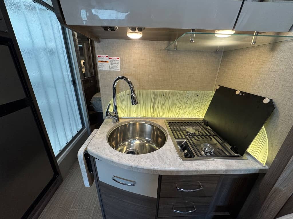 2022 Thor Motor Coach 2022 Thor Motor Coach Tiburon - thumbnail 10