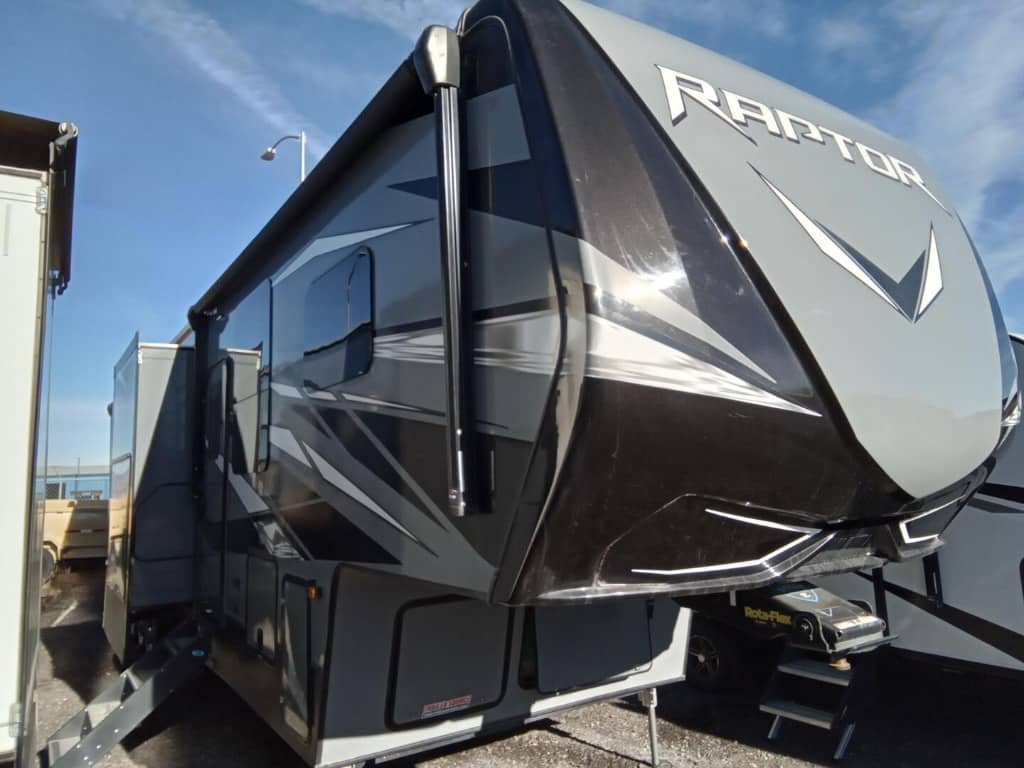 2021 Keystone RV 2021 Keystone RV Raptor - thumbnail 2