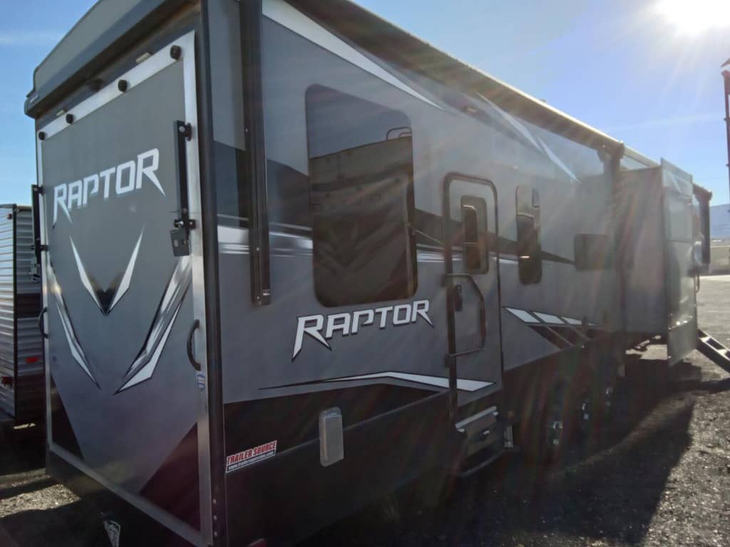2021 Keystone RV 2021 Keystone RV Raptor - thumbnail 3