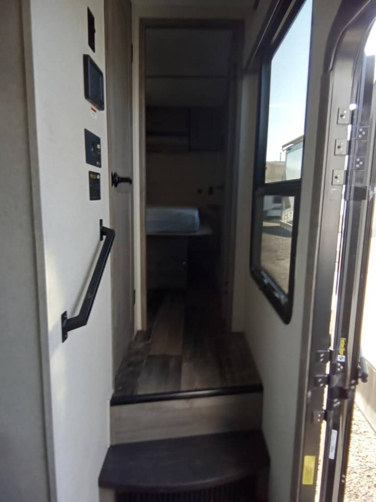2021 Keystone RV 2021 Keystone RV Raptor - thumbnail 12