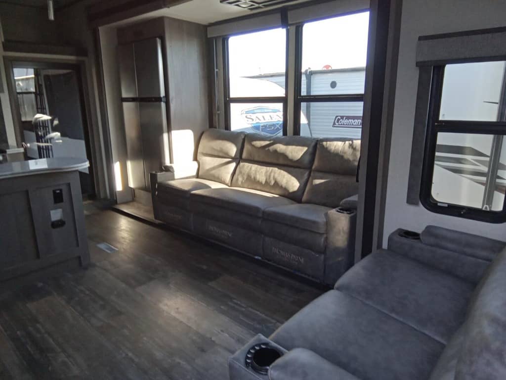 2021 Keystone RV 2021 Keystone RV Raptor - thumbnail 13