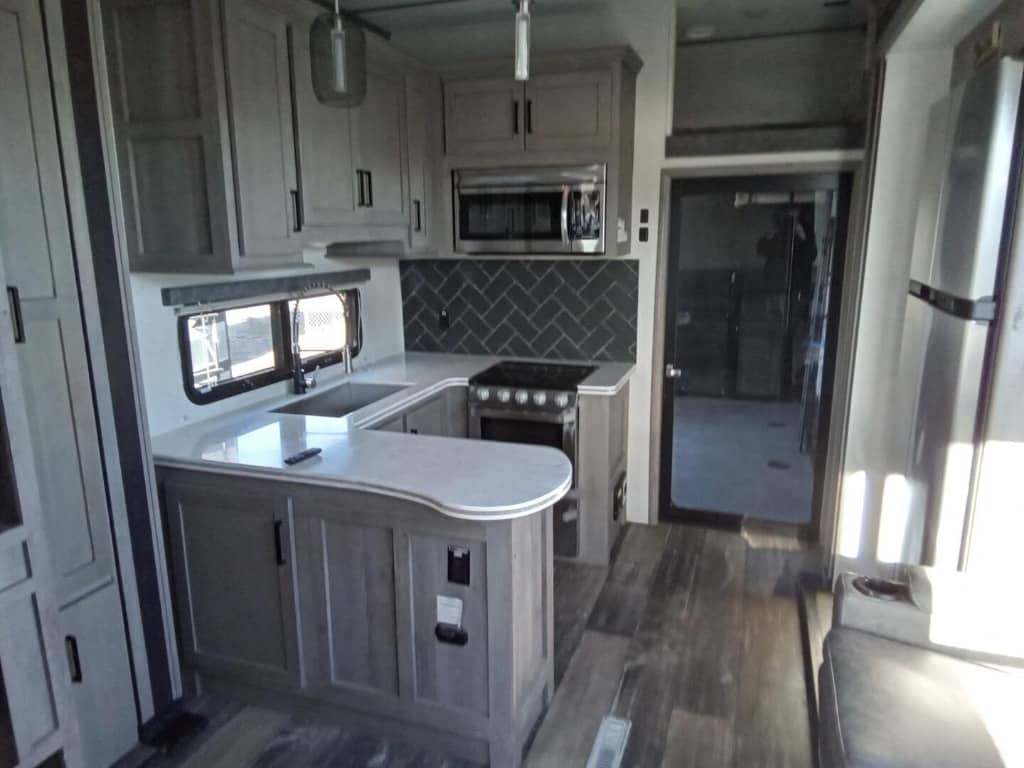 2021 Keystone RV 2021 Keystone RV Raptor - thumbnail 15