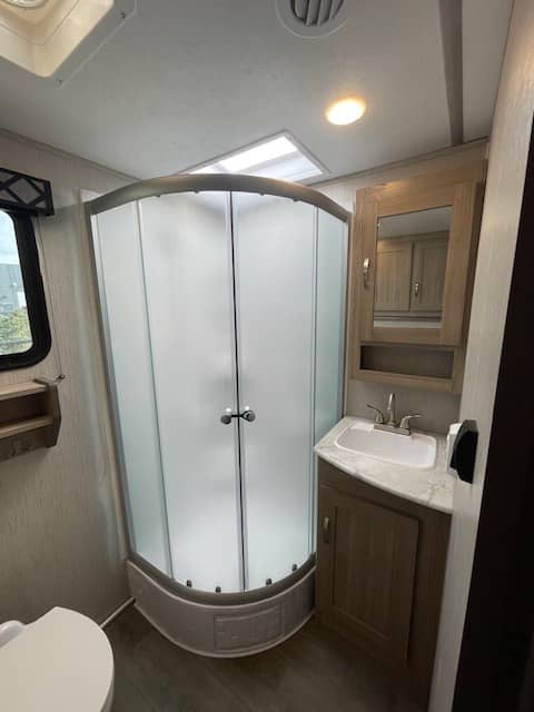 2021 Coachmen 2021 Coachmen Freedom Express Ultra Lite - thumbnail 14