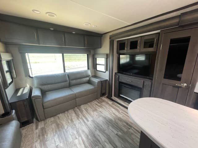 2022 Grand Design 2022 Grand Design Reflection - thumbnail 5