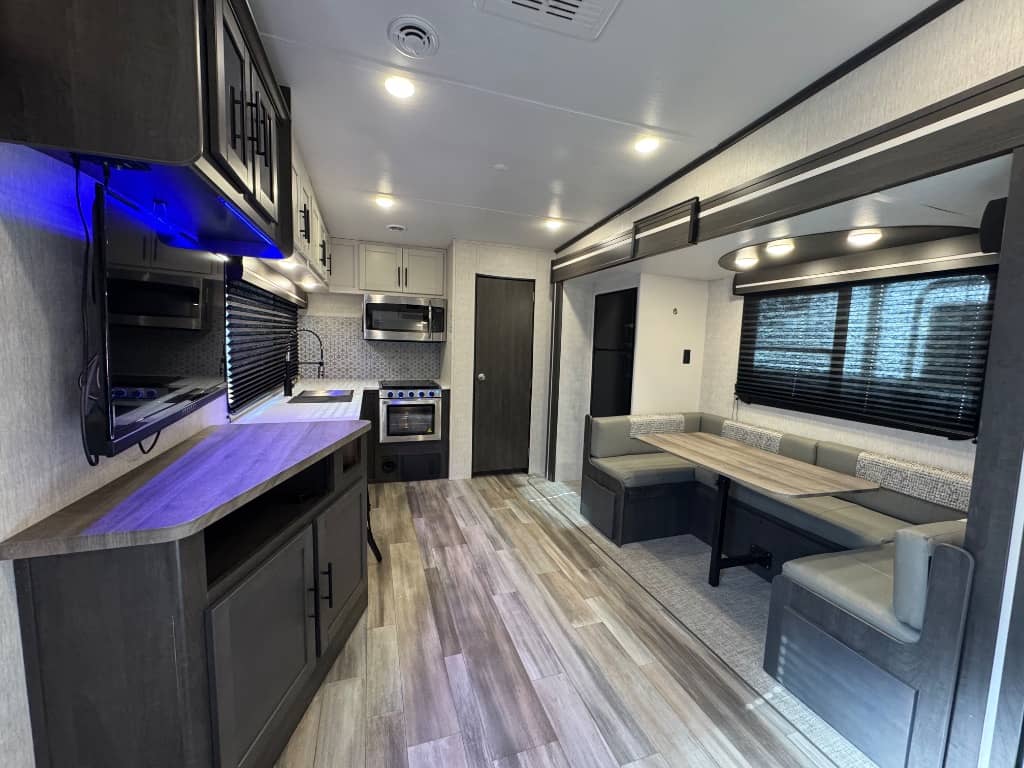 2022 CrossRoads 2022 CrossRoads Cruiser Aire - thumbnail 7