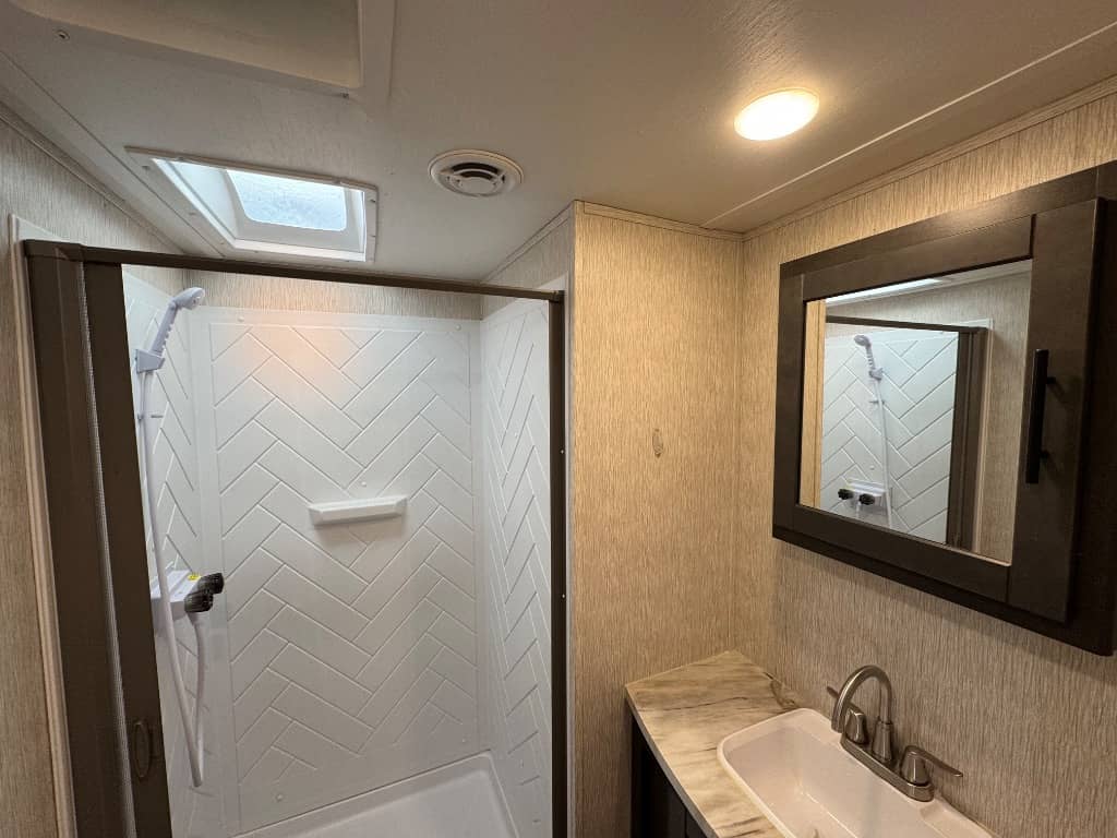 2022 CrossRoads 2022 CrossRoads Cruiser Aire - thumbnail 19