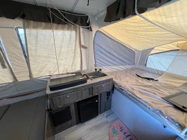 2022 Forest River 2022 Forest River Rockwood - thumbnail 3