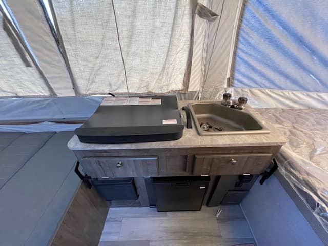 2022 Forest River 2022 Forest River Rockwood - thumbnail 4