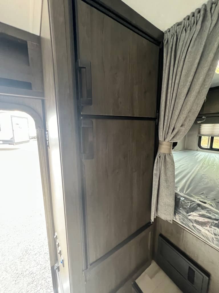 2023 Coachmen 2023 Coachmen Leprechaun - thumbnail 14