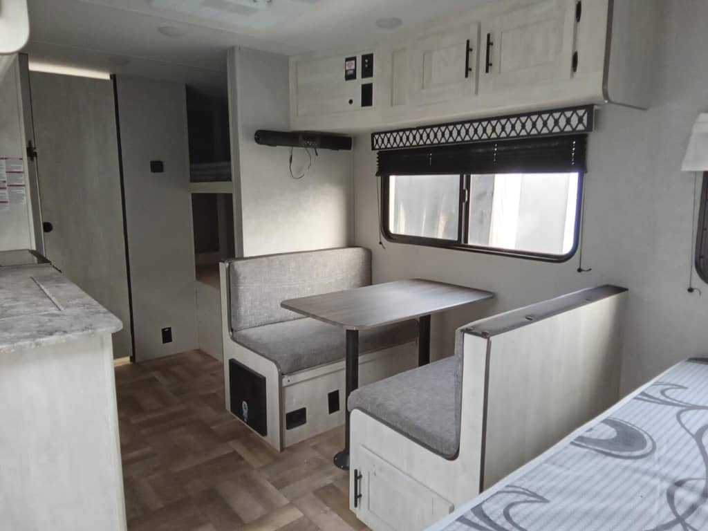 2022 Forest River 2022 Forest River Shasta - thumbnail 7