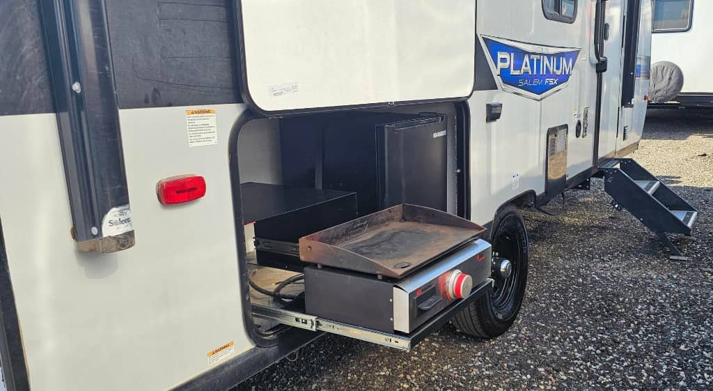 2022 Forest River 2022 Forest River Salem - thumbnail 3