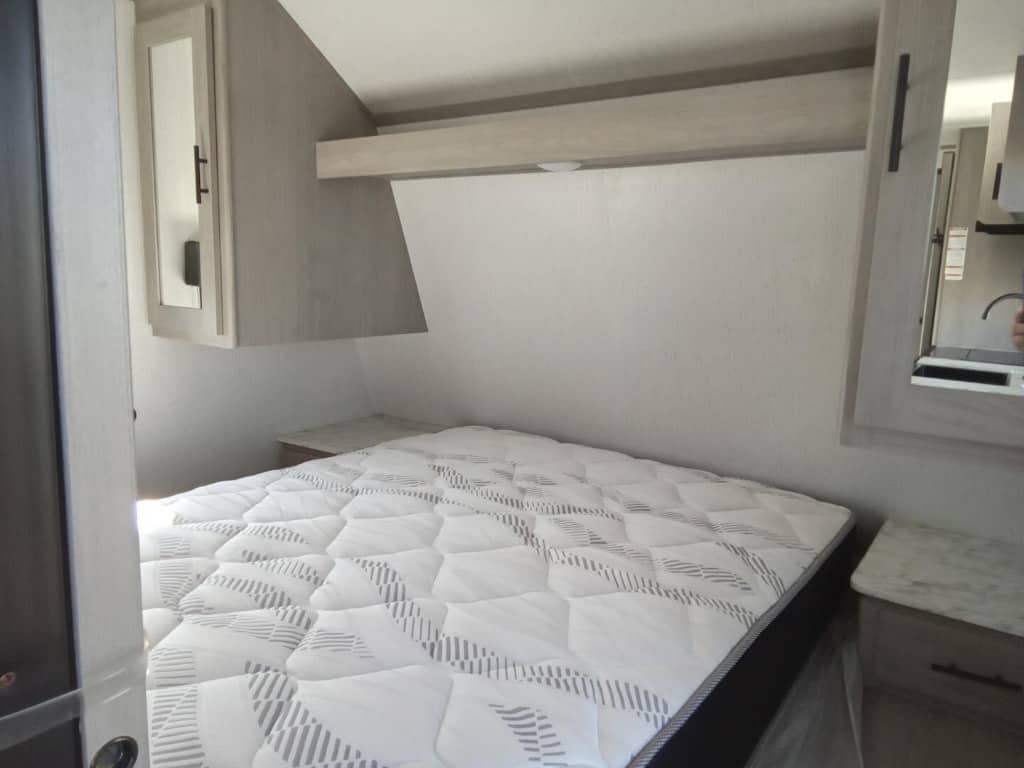 2022 Dutchmen 2022 Dutchmen Coleman Lantern - thumbnail 6