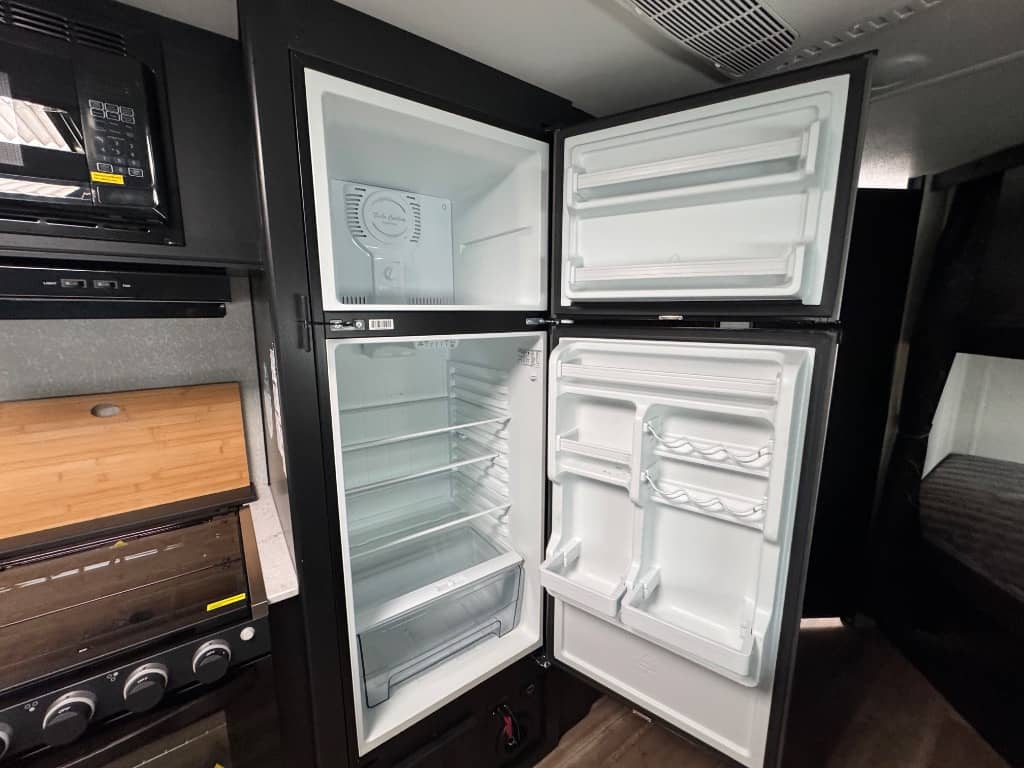 2022 Forest River 2022 Forest River Cherokee Grey Wolf Patriot Edition - thumbnail 17