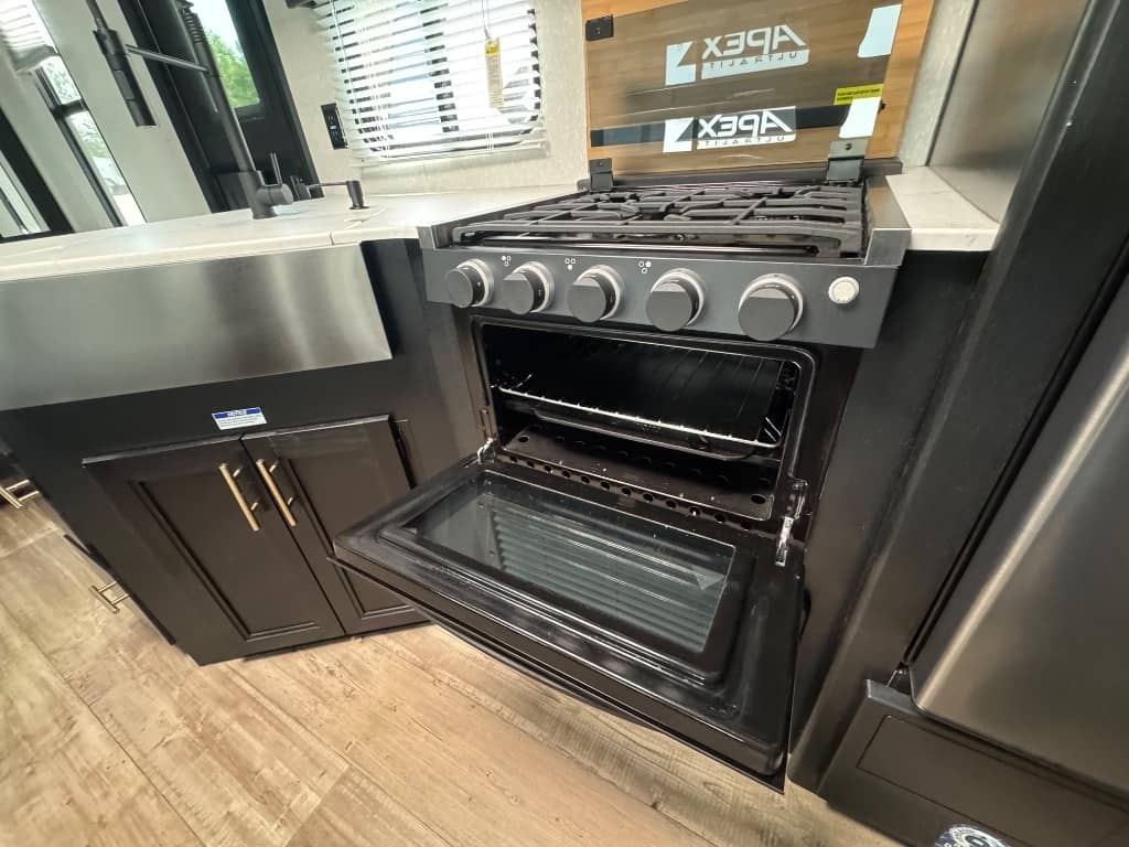 2022 Forest River 2022 Forest River Cherokee Grey Wolf Patriot Edition - thumbnail 18