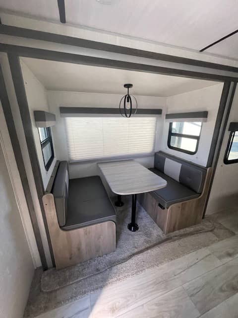 2022 Forest River 2022 Forest River Surveyor Legend - thumbnail 5