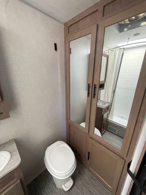 2022 Forest River 2022 Forest River No Boundaries - thumbnail 8