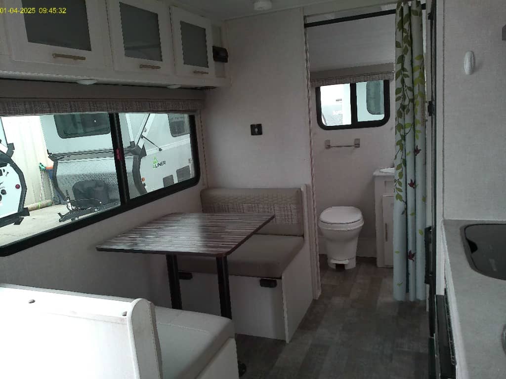 2022 Forest River 2022 Forest River R-Pod - thumbnail 5