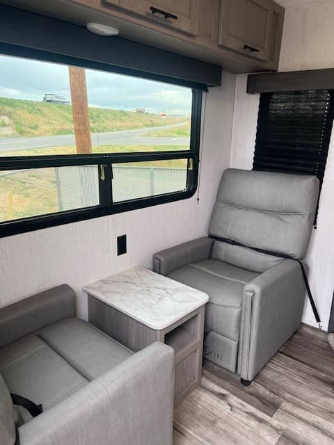 2022 Dutchmen 2022 Dutchmen Coleman - thumbnail 6