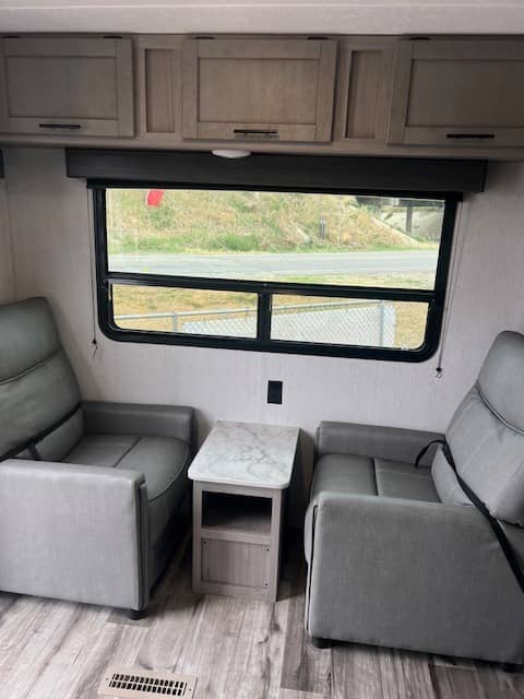 2022 Dutchmen 2022 Dutchmen Coleman - thumbnail 21