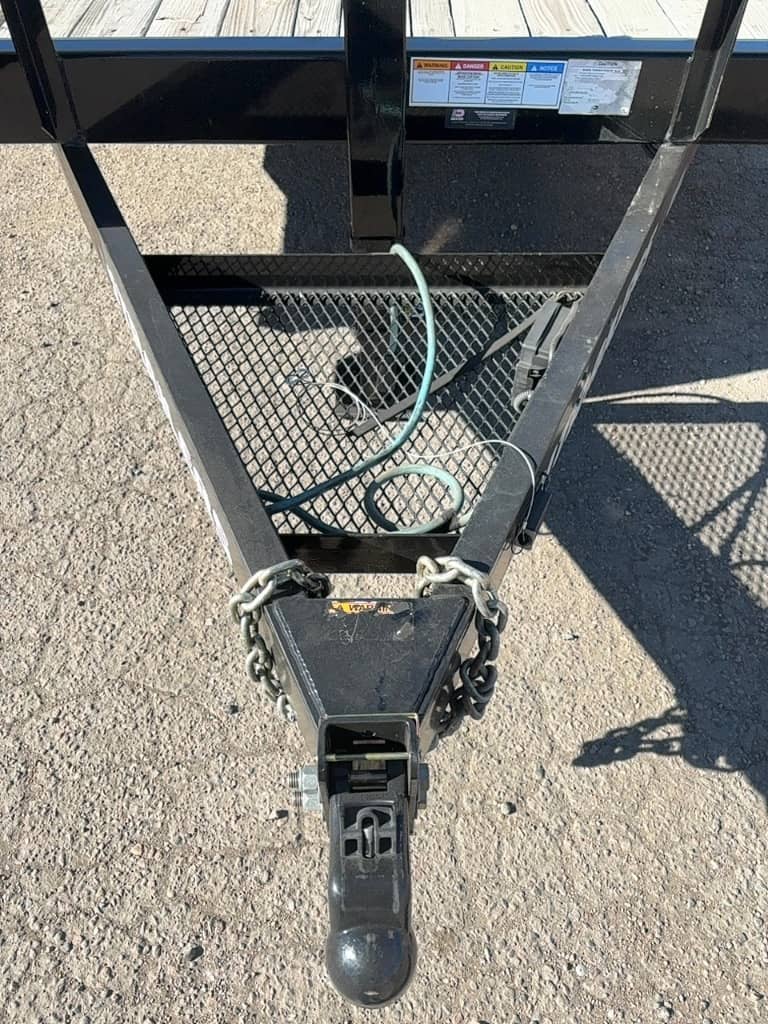 2023 PJ Trailers 2023 PJ Trailers 6" Channel Super-Wide - thumbnail 3