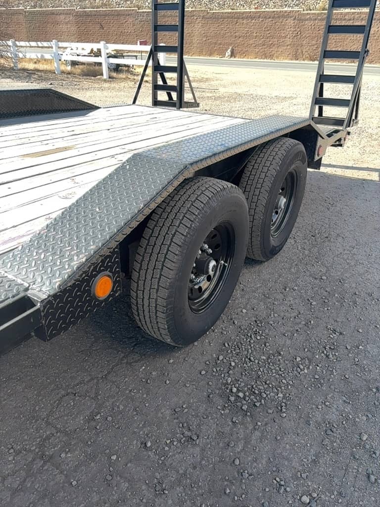 2023 PJ Trailers 2023 PJ Trailers 6" Channel Super-Wide - thumbnail 10