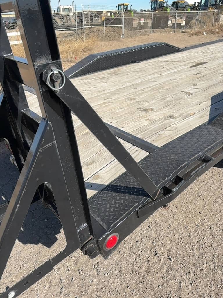 2023 PJ Trailers 2023 PJ Trailers 6" Channel Super-Wide - thumbnail 16