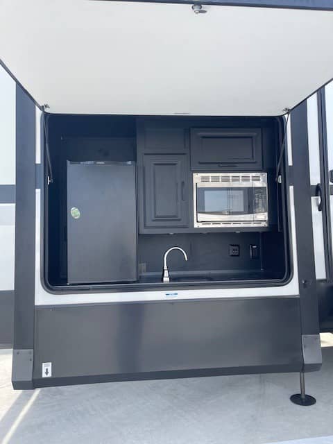 2023 Forest River 2023 Forest River Sierra - thumbnail 6