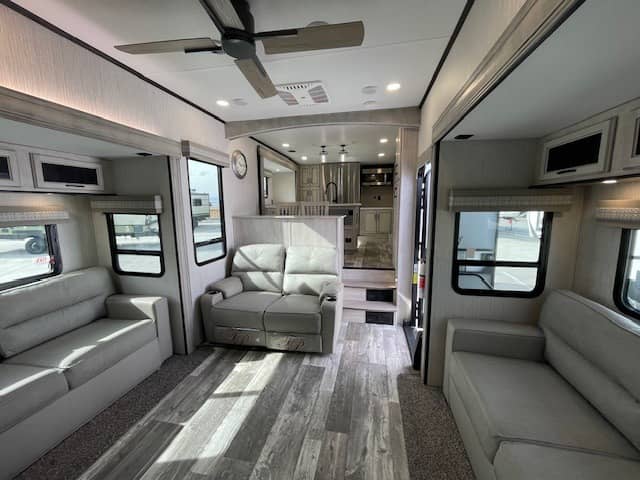 2023 Forest River 2023 Forest River Sierra - thumbnail 15