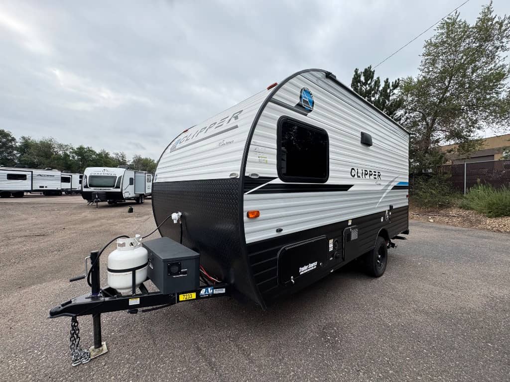 2023 Coachmen 2023 Coachmen Clipper - thumbnail 3