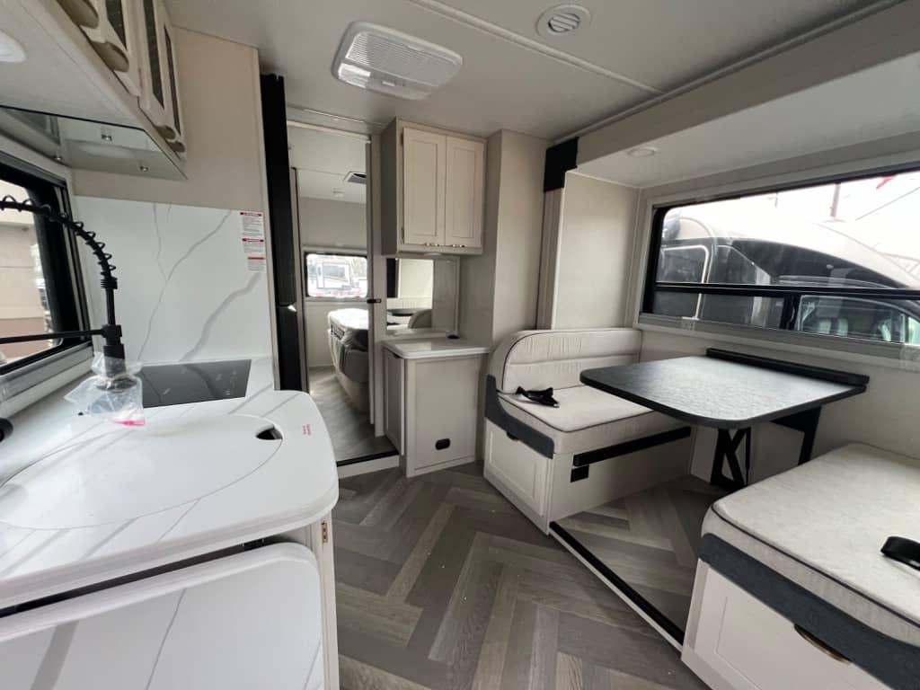 2025 Coachmen 2025 Coachmen Prism Select - thumbnail 6