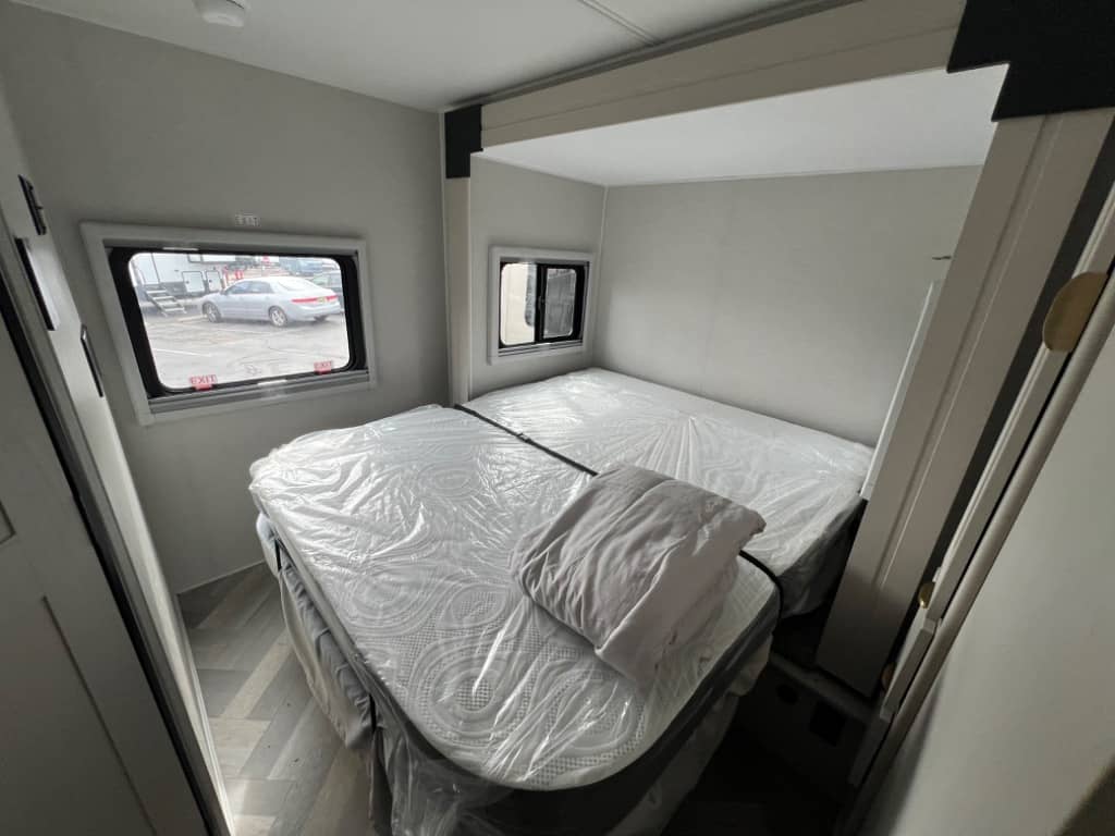 2025 Coachmen 2025 Coachmen Prism Select - thumbnail 8