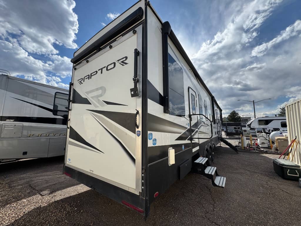 2023 Keystone RV 2023 Keystone RV Raptor - thumbnail 5