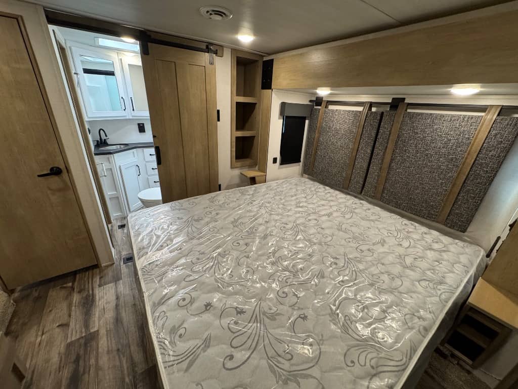 2023 Keystone RV 2023 Keystone RV Raptor - thumbnail 25