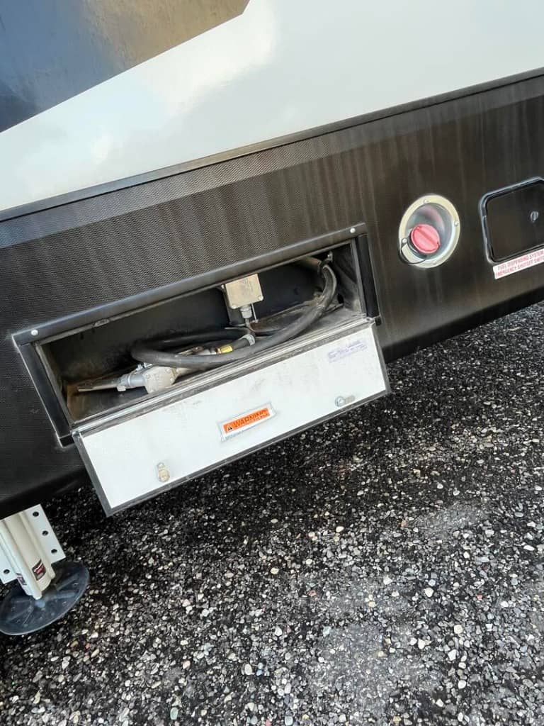 2023 Dutchmen 2023 Dutchmen Triton - thumbnail 10