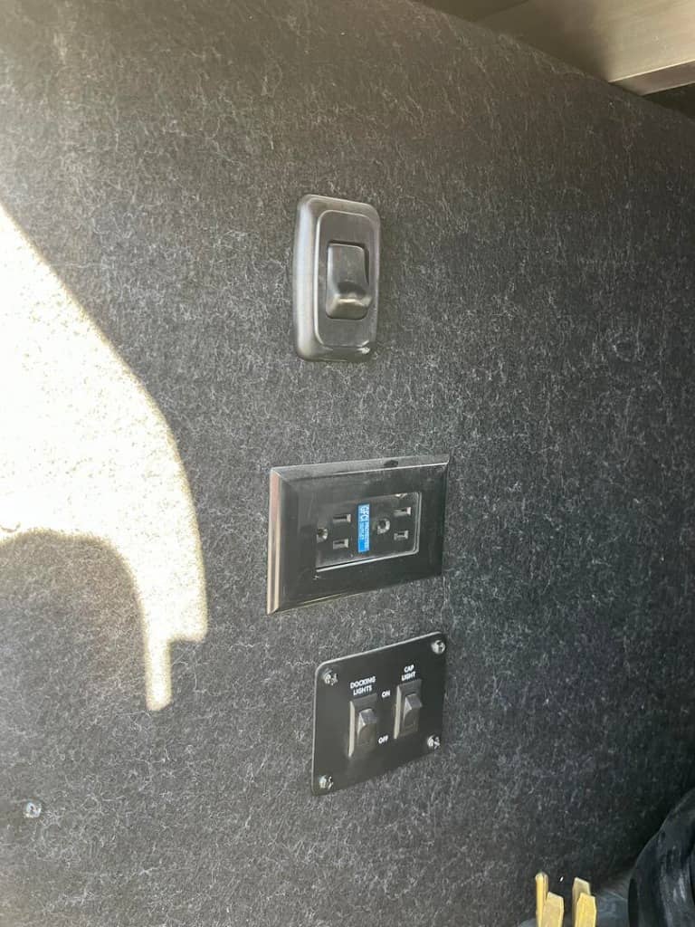 2023 Dutchmen 2023 Dutchmen Triton - thumbnail 11