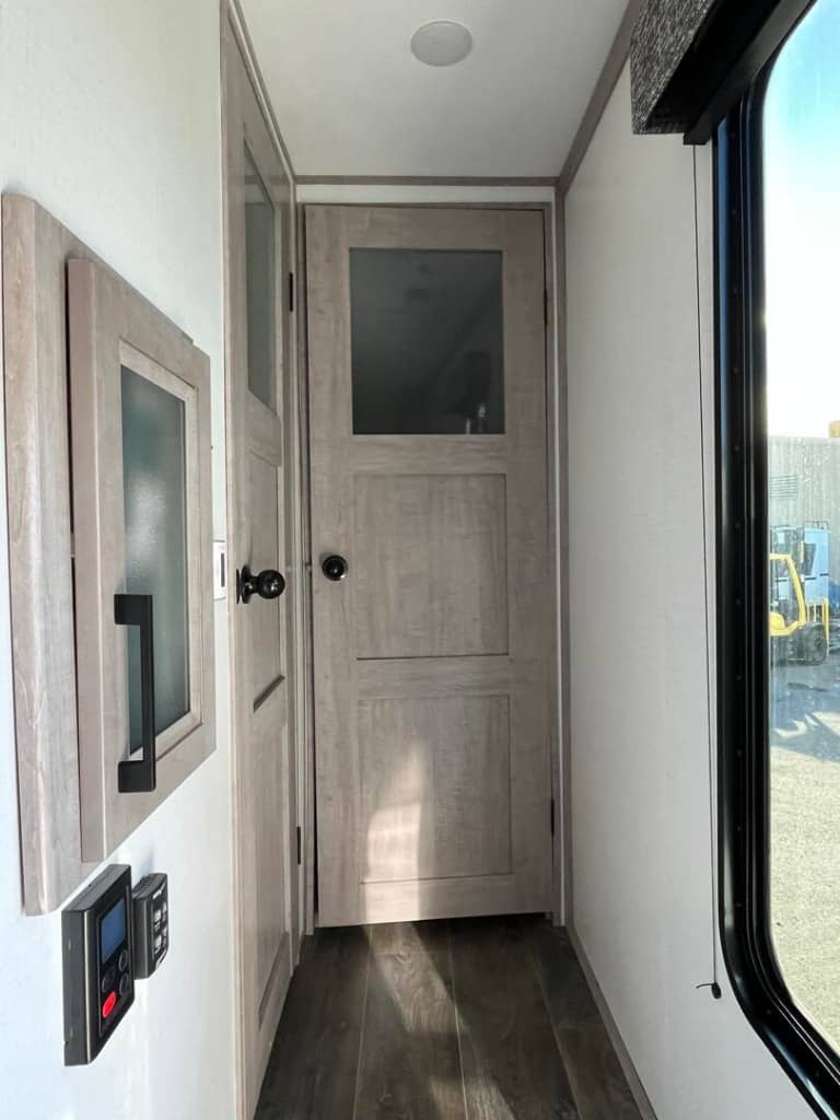 2023 Dutchmen 2023 Dutchmen Triton - thumbnail 16