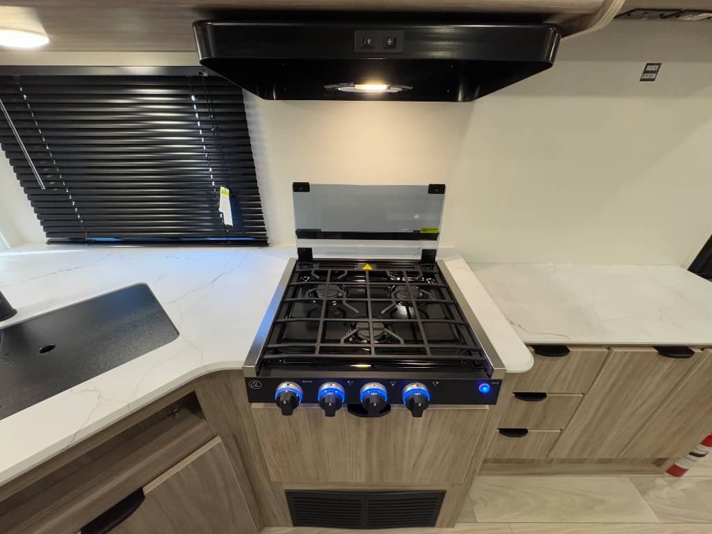 2024 Winnebago 2024 Winnebago Access - thumbnail 7