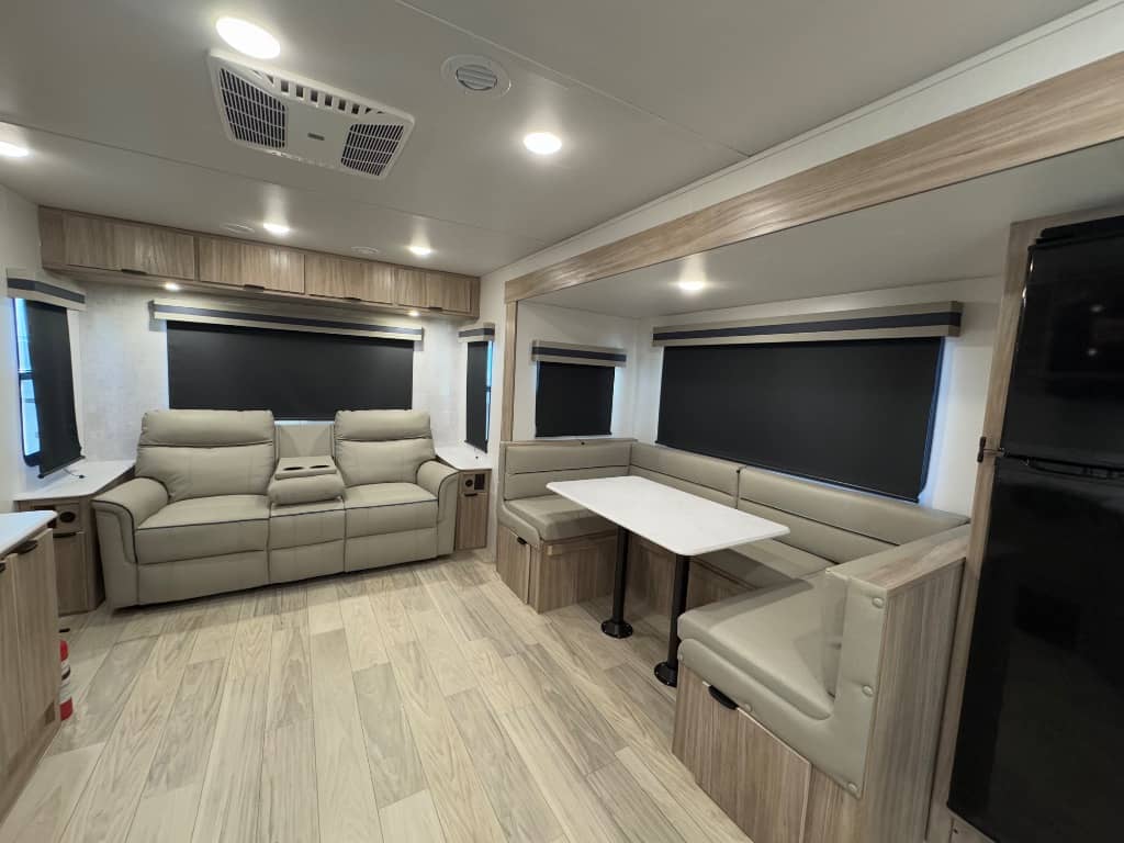 2024 Winnebago 2024 Winnebago Access - thumbnail 11