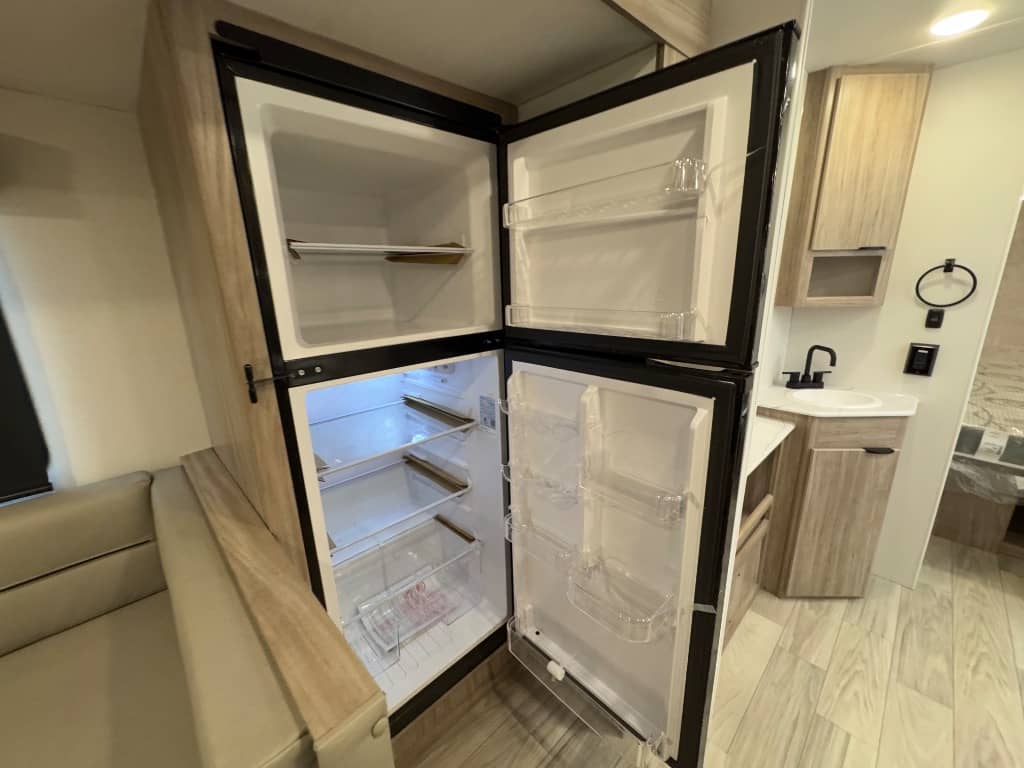 2024 Winnebago 2024 Winnebago Access - thumbnail 12