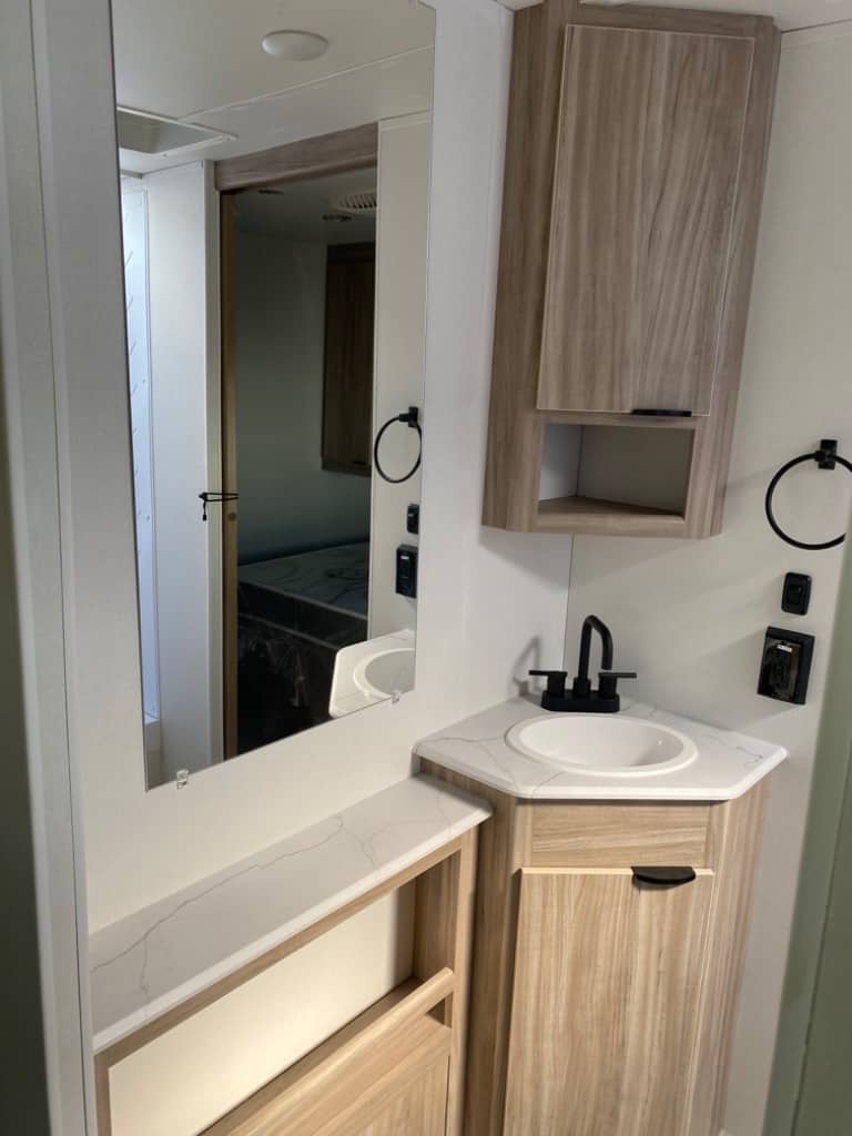 2024 Winnebago 2024 Winnebago Access - thumbnail 17