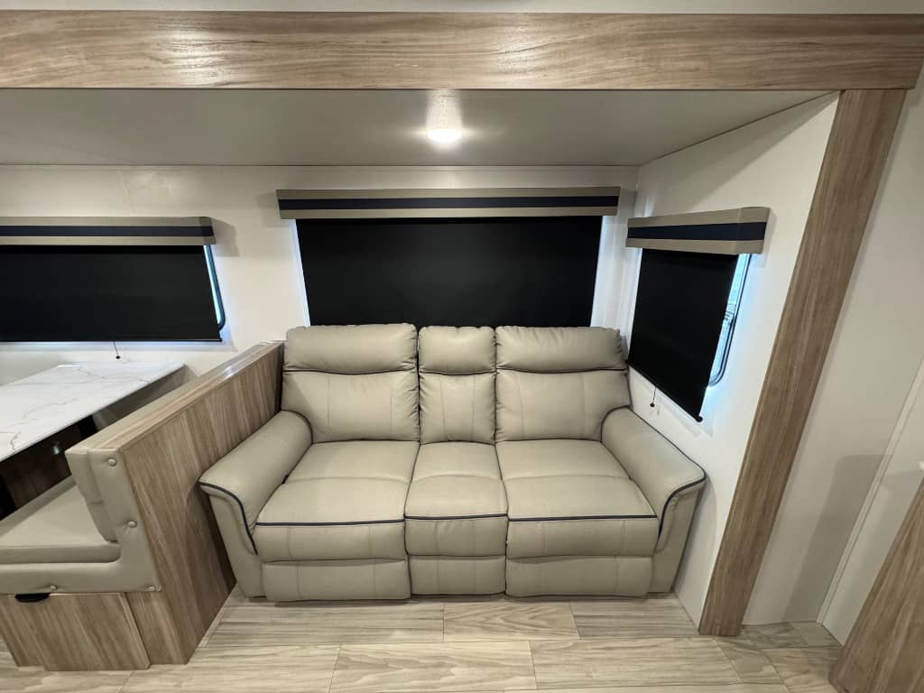 2024 Winnebago 2024 Winnebago Access - thumbnail 9