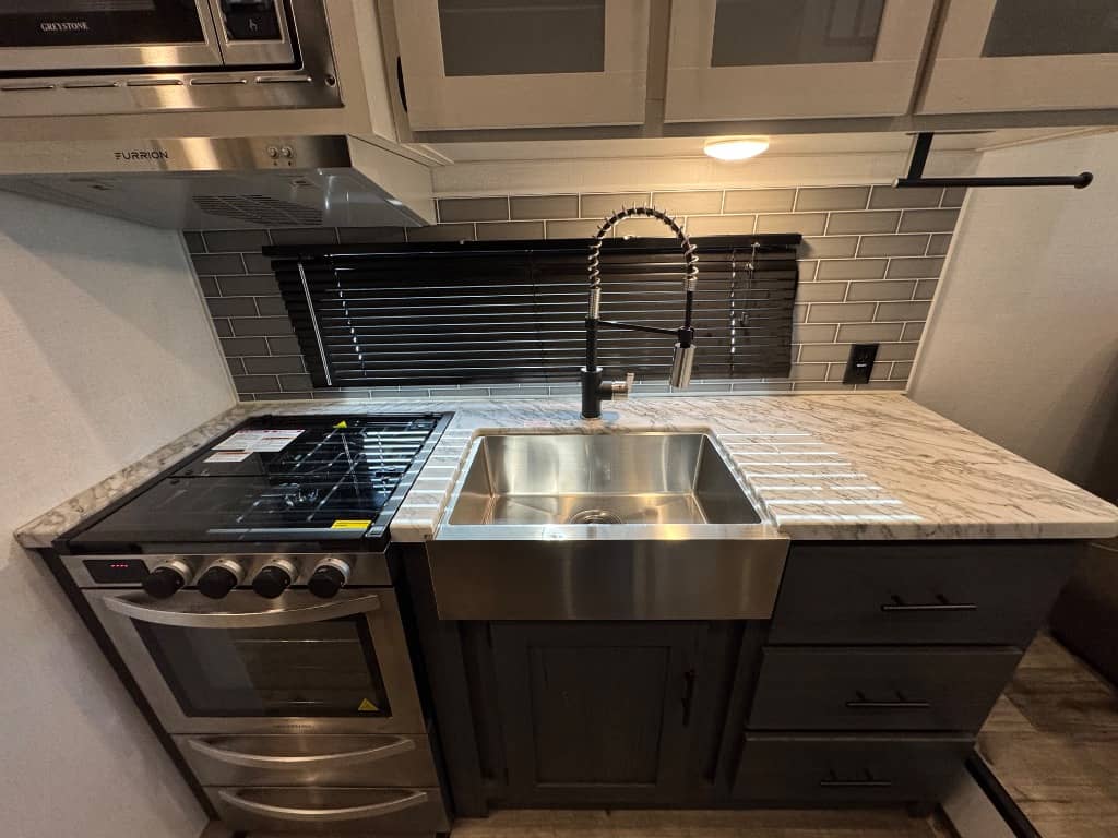 2024 Dutchmen 2024 Dutchmen Colorado - thumbnail 8