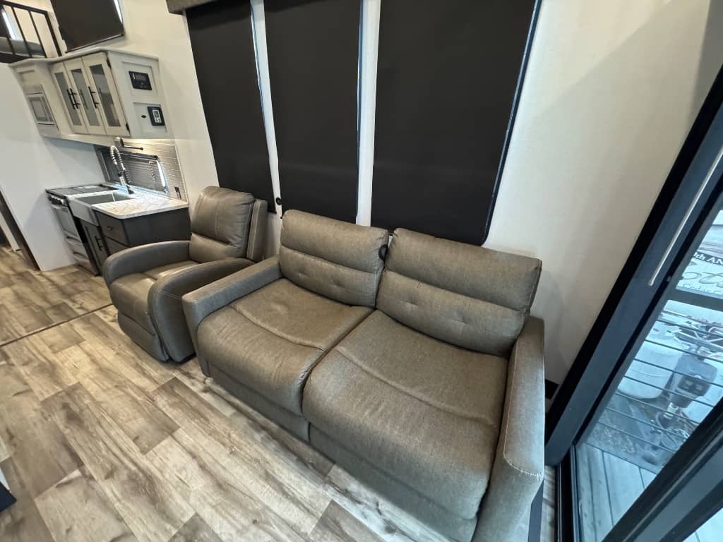 2024 Dutchmen 2024 Dutchmen Colorado - thumbnail 16