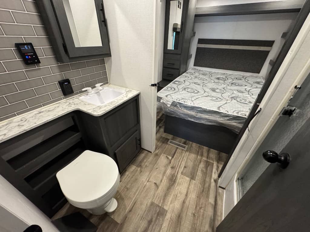 2024 Dutchmen 2024 Dutchmen Colorado - thumbnail 19